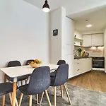 Hotel Perla & 4*